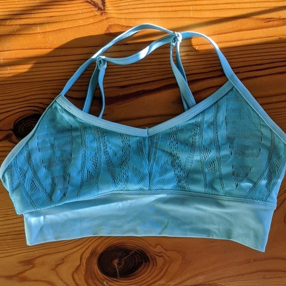 Alo yoga lace sports bra